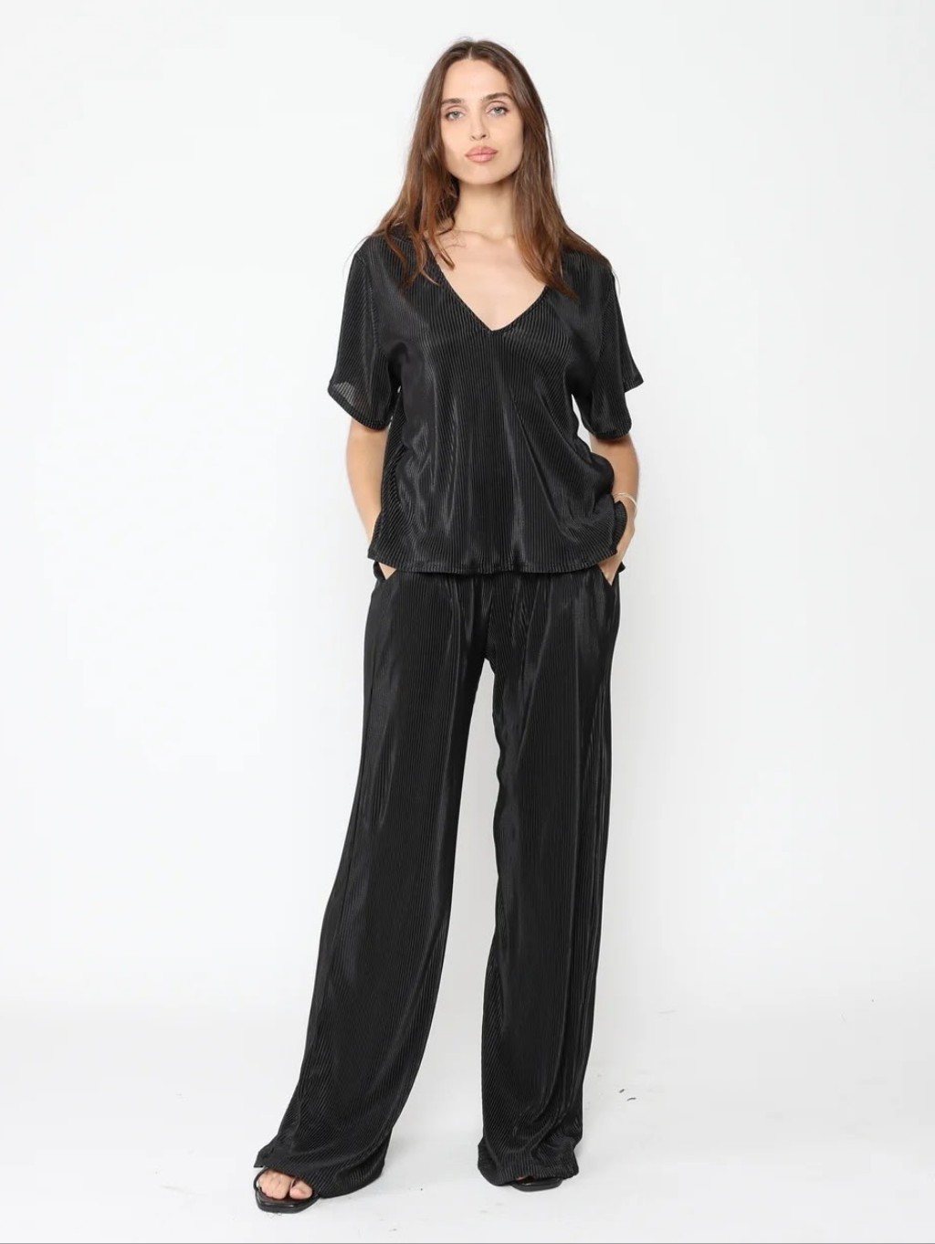 Ripley Rader Black Micropleat Longe Pants